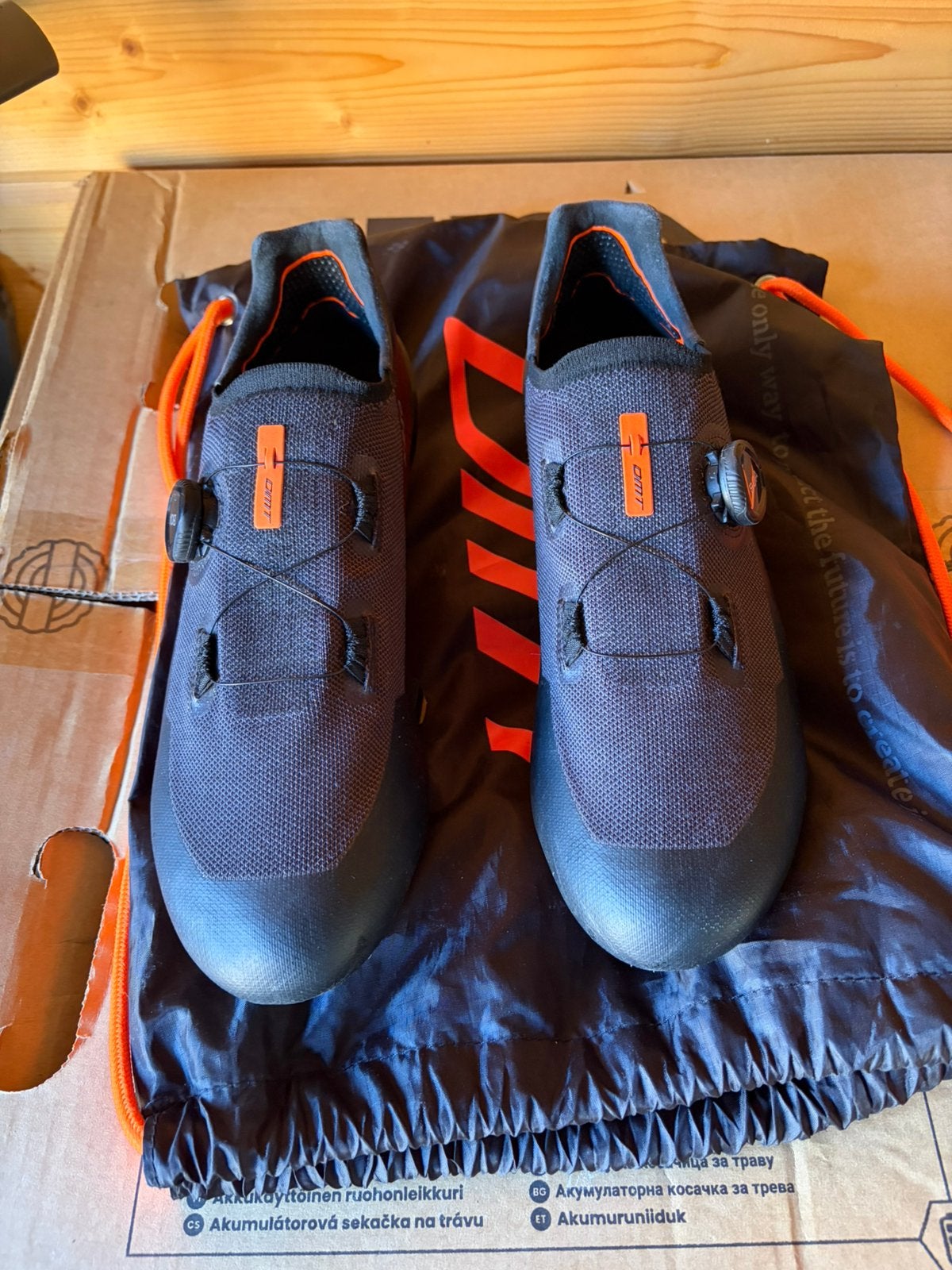 Fietsschoenen DMT maat 44, Ophalen, Zo goed als nieuw, Schoenen