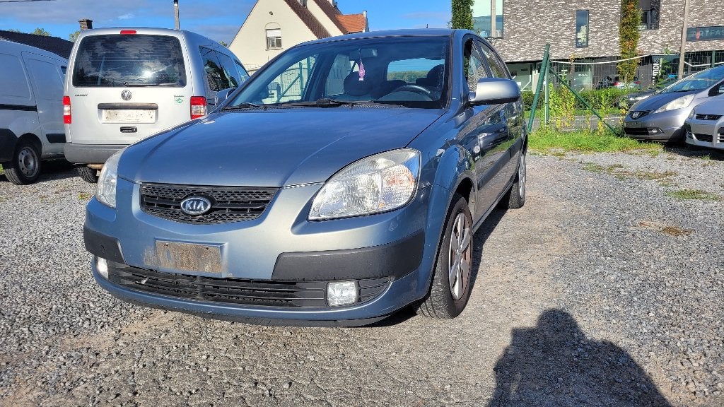KIA RIO 1.4i wordt GEKEURD AIRCO 5deurs euro 4 2009, Auto's, Voorwielaandrijving, 4 cilinders, Bedrijf, Rio