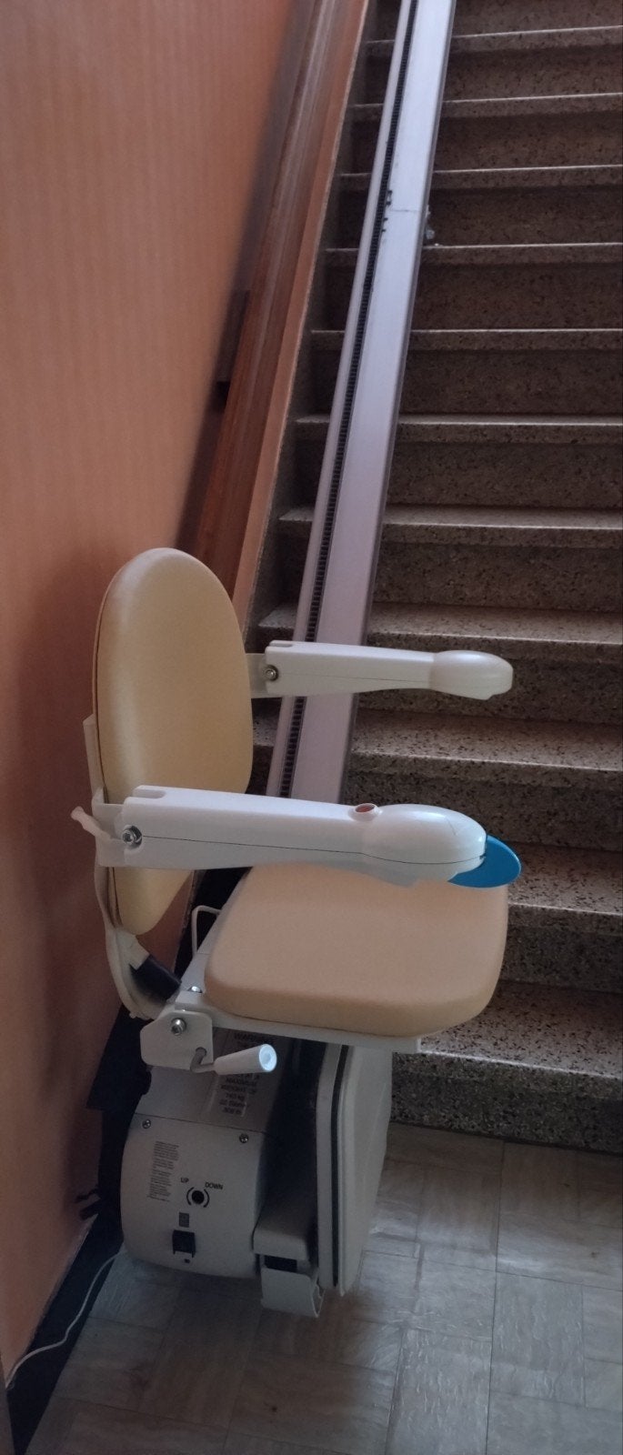 Monte-escalier pour handicapés, Enlèvement, Utilisé, Droit