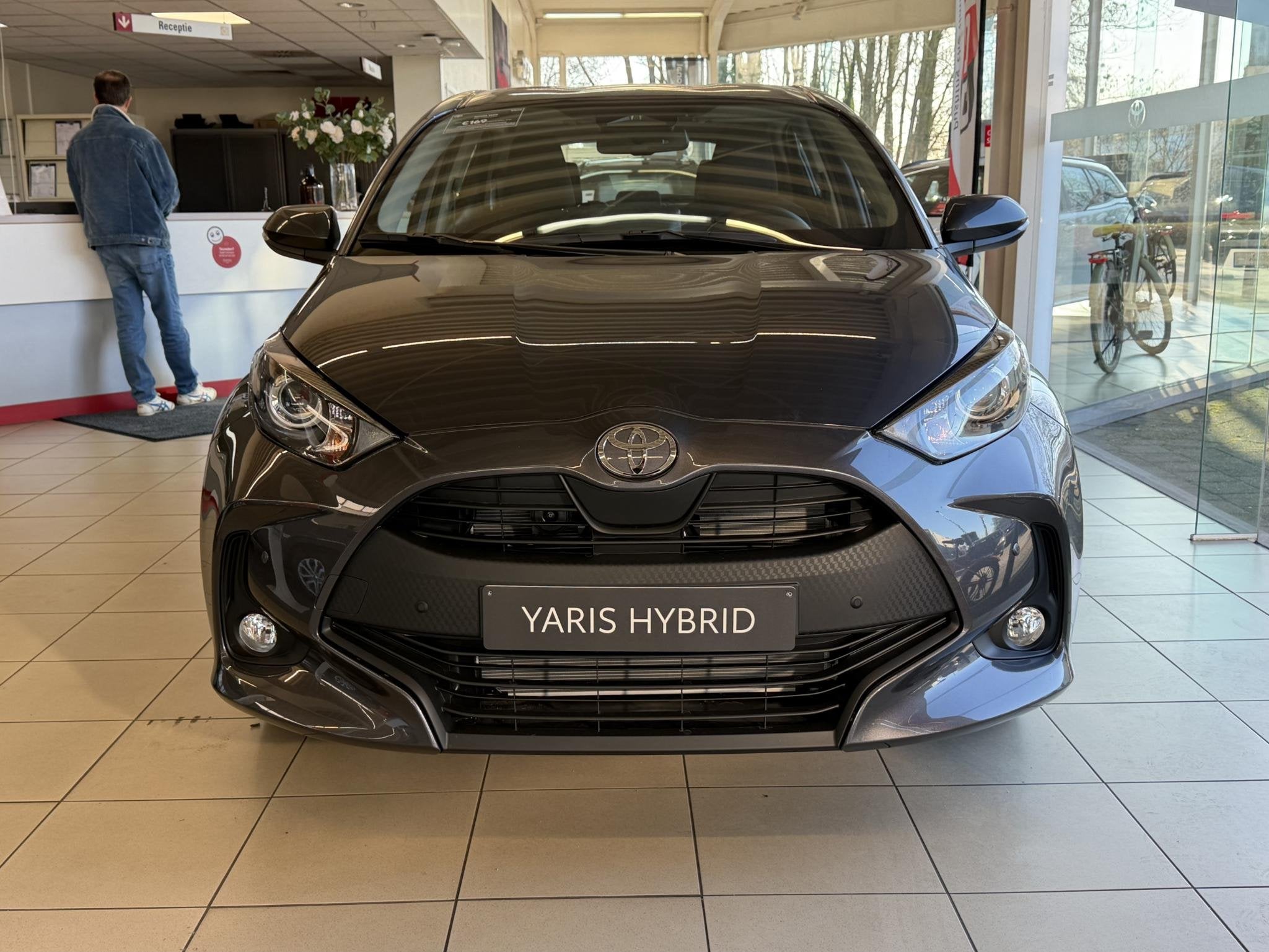 Toyota Yaris Dynamic (automatique), Autos, Toyota, Neuf, Argent ou Gris, Achat, Entreprise