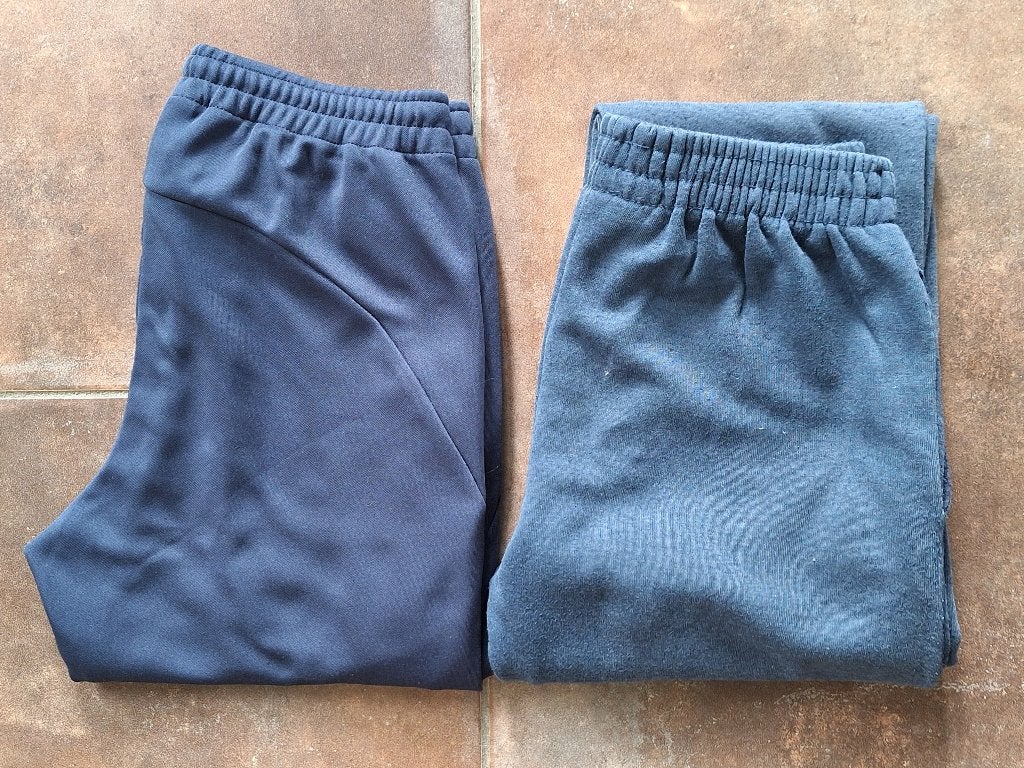 Pakket bestaande uit 2 joggingbroeken jongen maat 146/152, Ophalen of Verzenden, Gebruikt, Jongen, Sport- of Zwemkleding