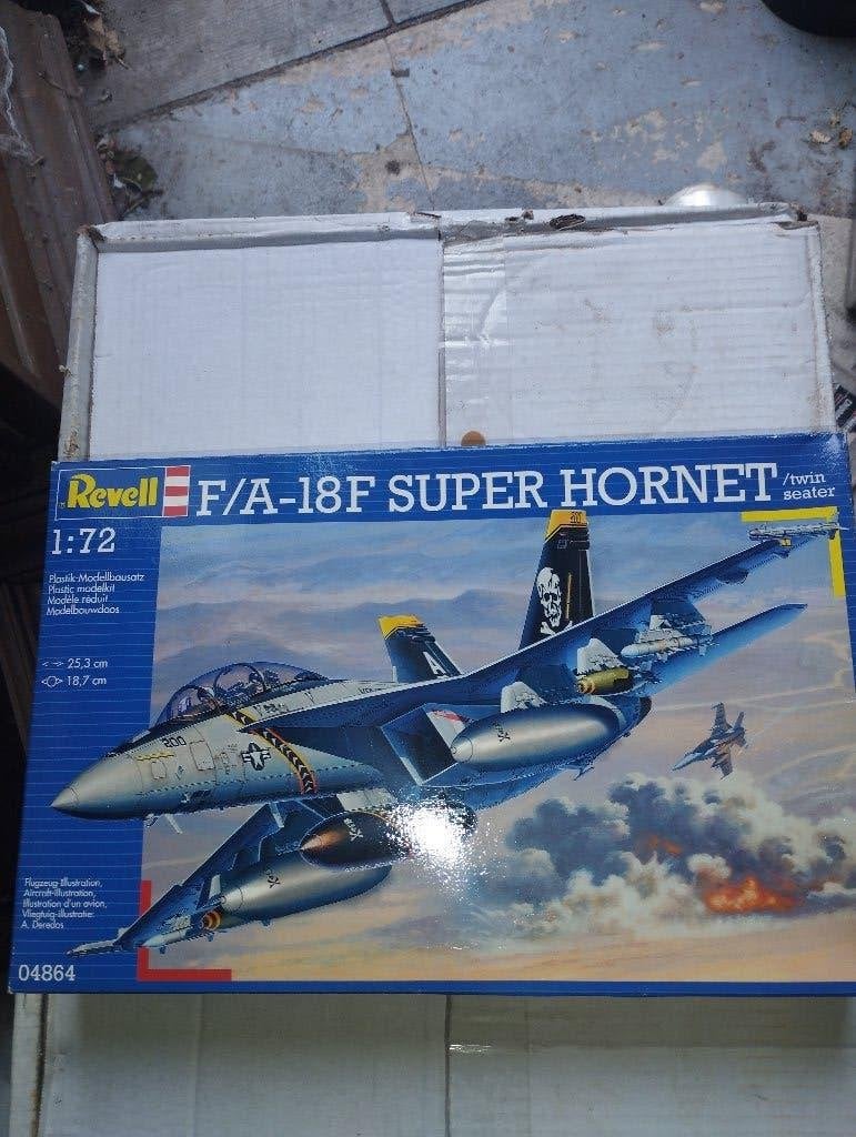 F/A-18F Super Hornet /twin seater Revell  04864, Hobby & Loisirs créatifs, Modélisme | Avions & Hélicoptères, Neuf, Enlèvement ou Envoi