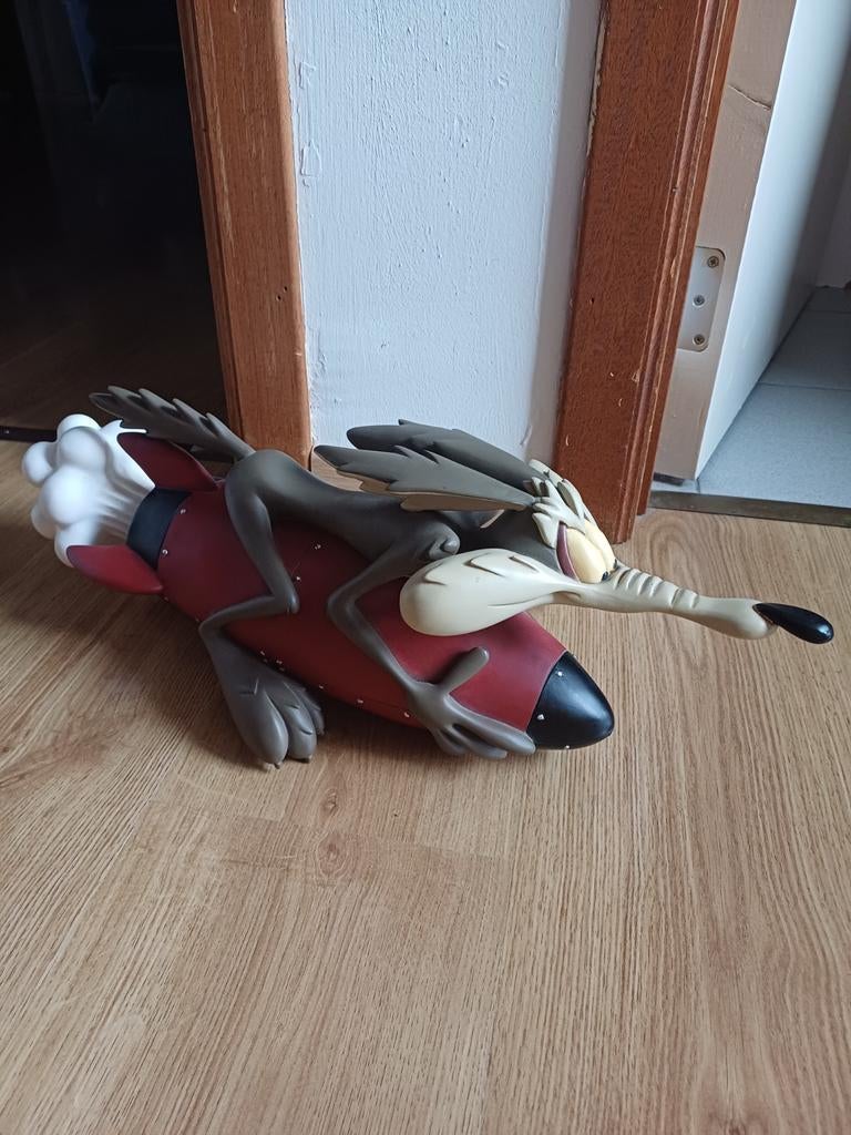 4) Miniprijs/Coyote Warner Bros.-raket, Ophalen of Verzenden, Looney Tunes, Zo goed als nieuw, Beeldje of Figuurtje