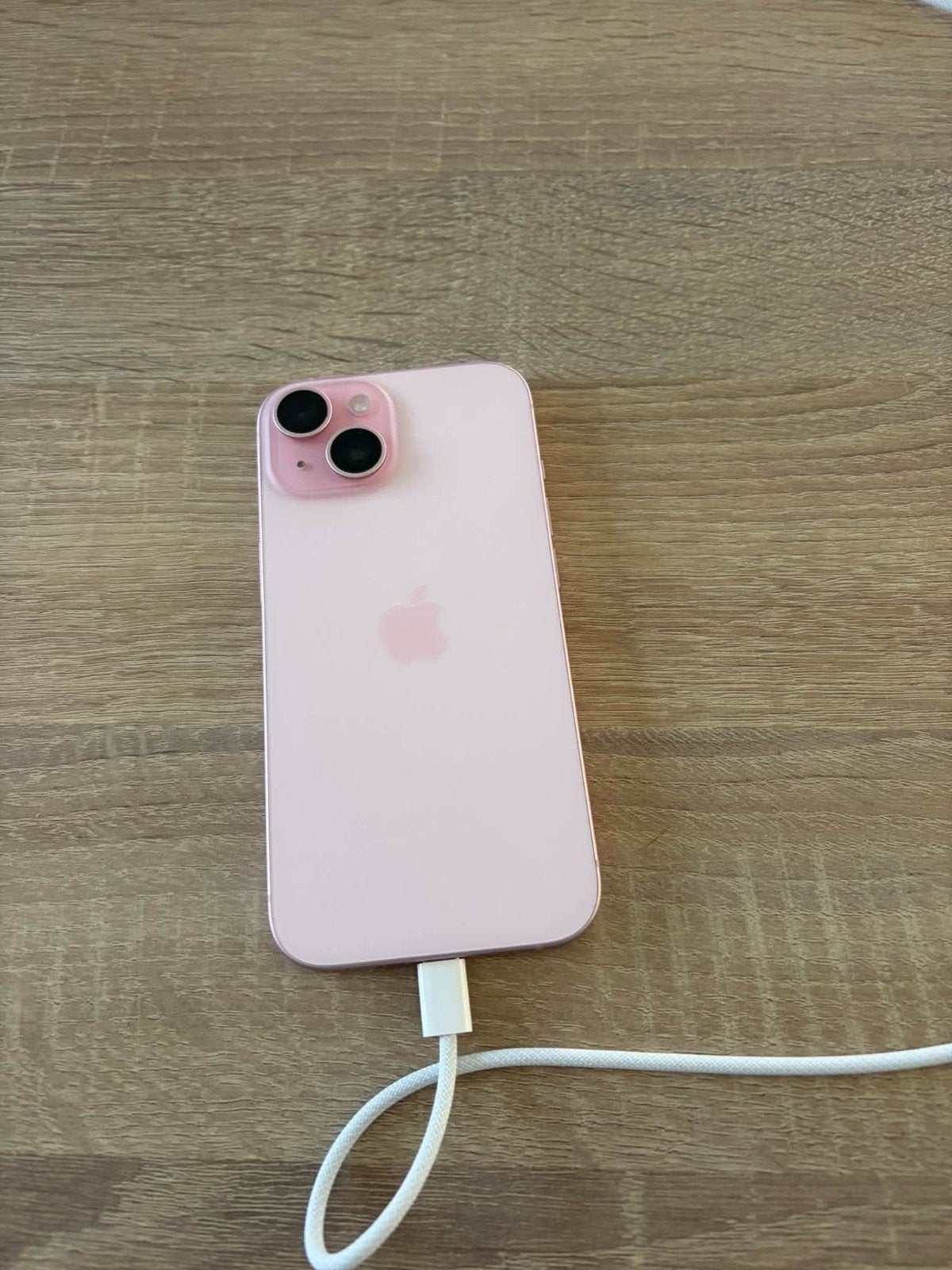 iphone 15, Enlèvement, IPhone 15