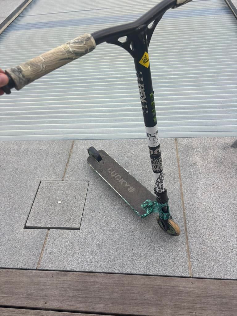 Lucky Stuntstep, Fietsen en Brommers, Ophalen, Zo goed als nieuw