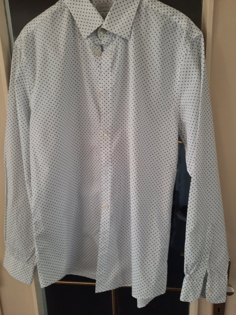Mooi hemd van Esprit, Kleding | Heren, Overhemden, Wit, Ophalen of Verzenden, Zo goed als nieuw, Halswijdte 41/42 (L)