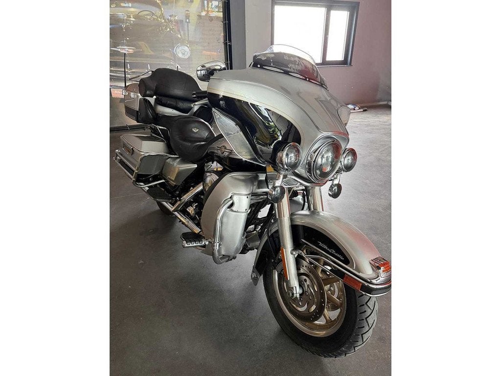 Harley Davidson - D FLHTCUI - Motorcycle, Motoren, Bedrijf, Overig