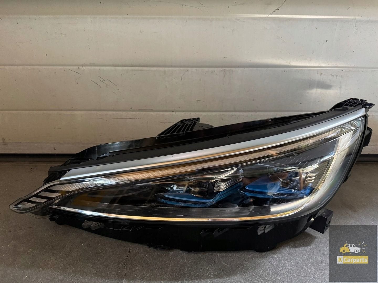 SC2E-4121010, BYD Atto 3 VOL LED-lamp links, Fabrikant BV, Utilisé, Info@fabrikant.eu, Fabrikantstraat 1
1000 AA  Amsterdam, NL