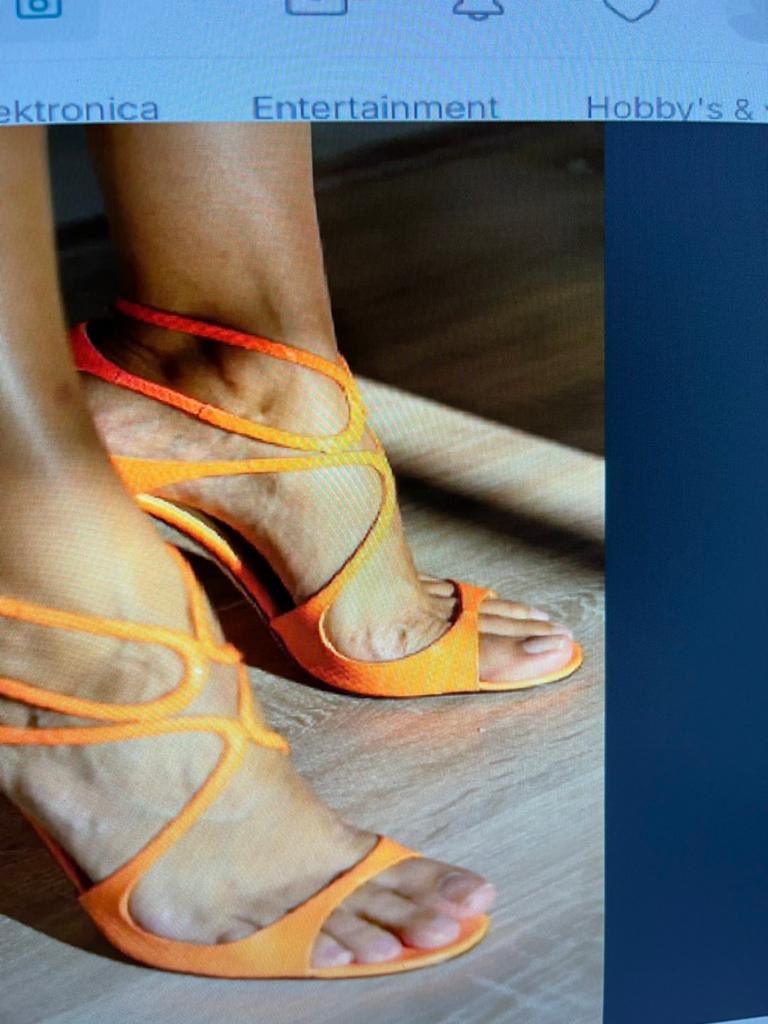 Jimmy choo prachtige oranje lak hakken, Kleding | Dames, Schoenen, Ophalen, Pumps, Oranje, Zo goed als nieuw