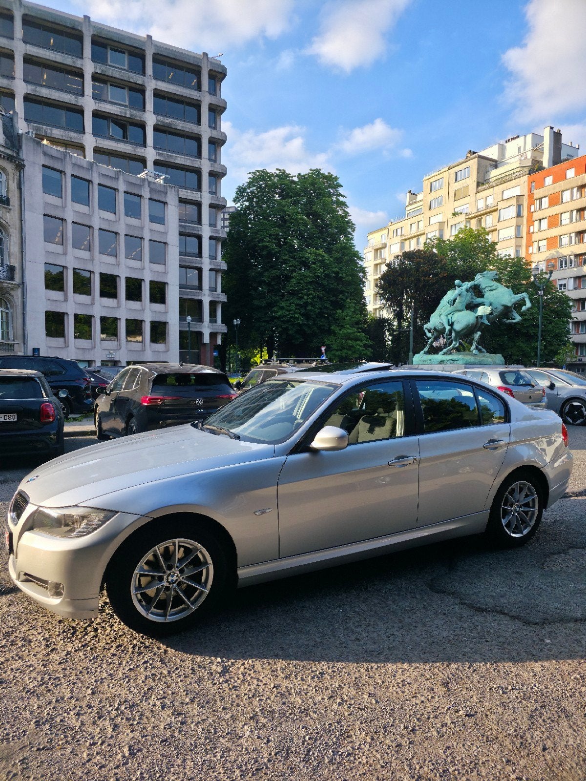 BMW 318i 2010 75.000Km - ZONNEDAK - VERWARMDE STOELEN -, Auto's, BMW, 1995 cc, 5 deurs, Particulier, Onderhoudsboekje