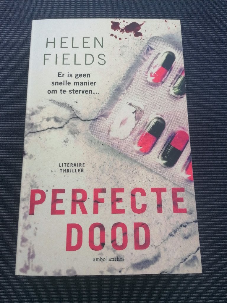 Perfecte dood (9789026354281), Helen Fields, Enlèvement, Belgique, Comme neuf