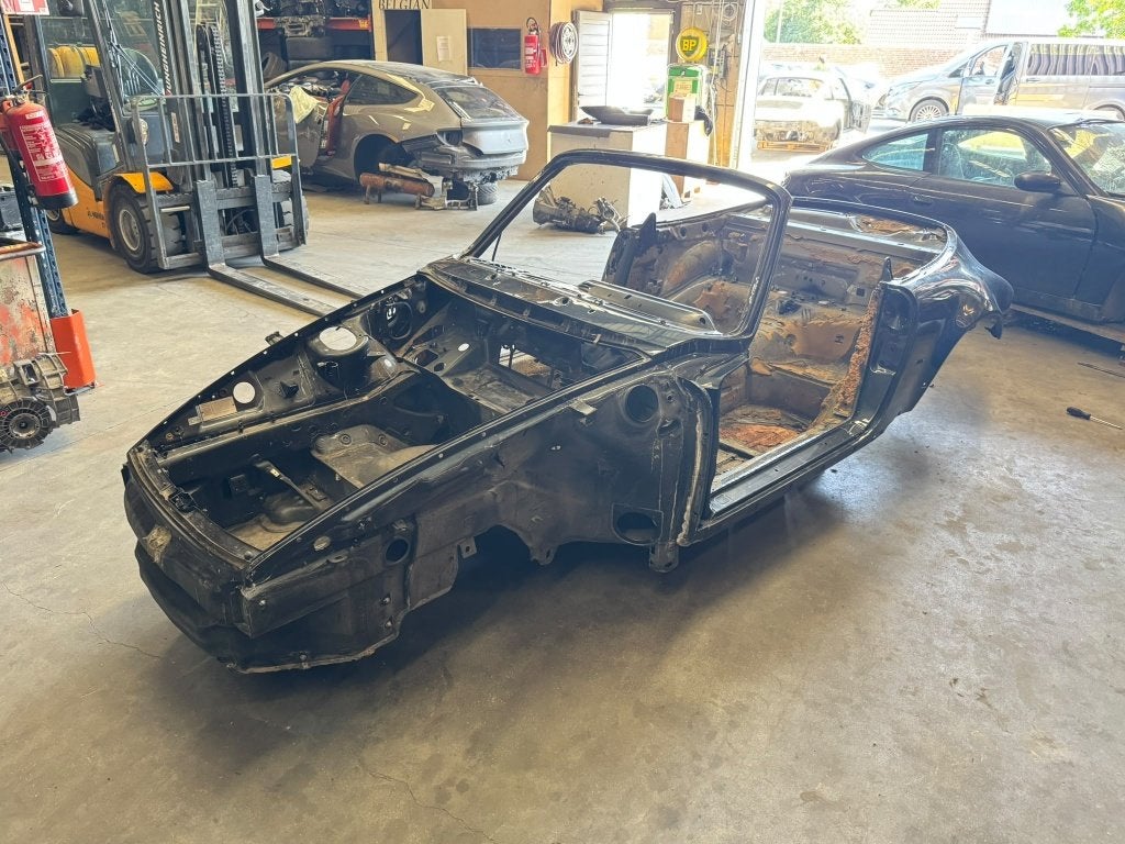 Caisse Porsche 964 Carrera 4 Cabrio 3.6 1990, Enlèvement, Utilisé, Pièces Oldtimer ou Ancêtre