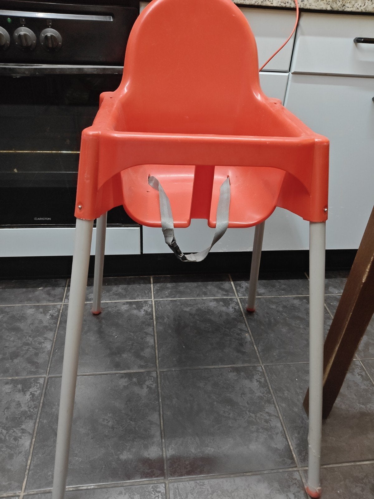 Rode IKEA eetsoel, Enlèvement, Utilisé, Autres types, Ceinture(s)