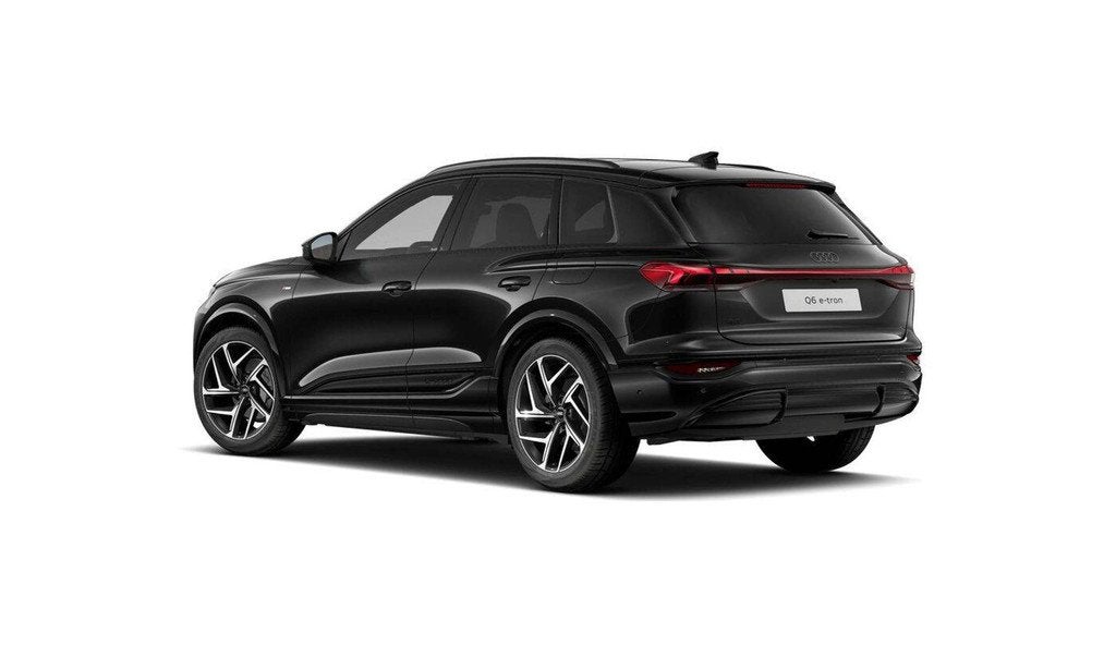 Audi Q6 e-tron Q6 e-Tron S line l Pano l Passagiersdisplay l, Auto's, Gebruikt, Zwart, Zwart, 5 zetels