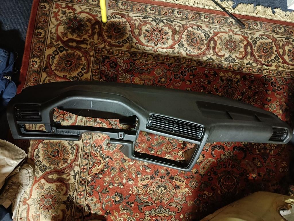 Bmw e30 dashboard, Ophalen, BMW