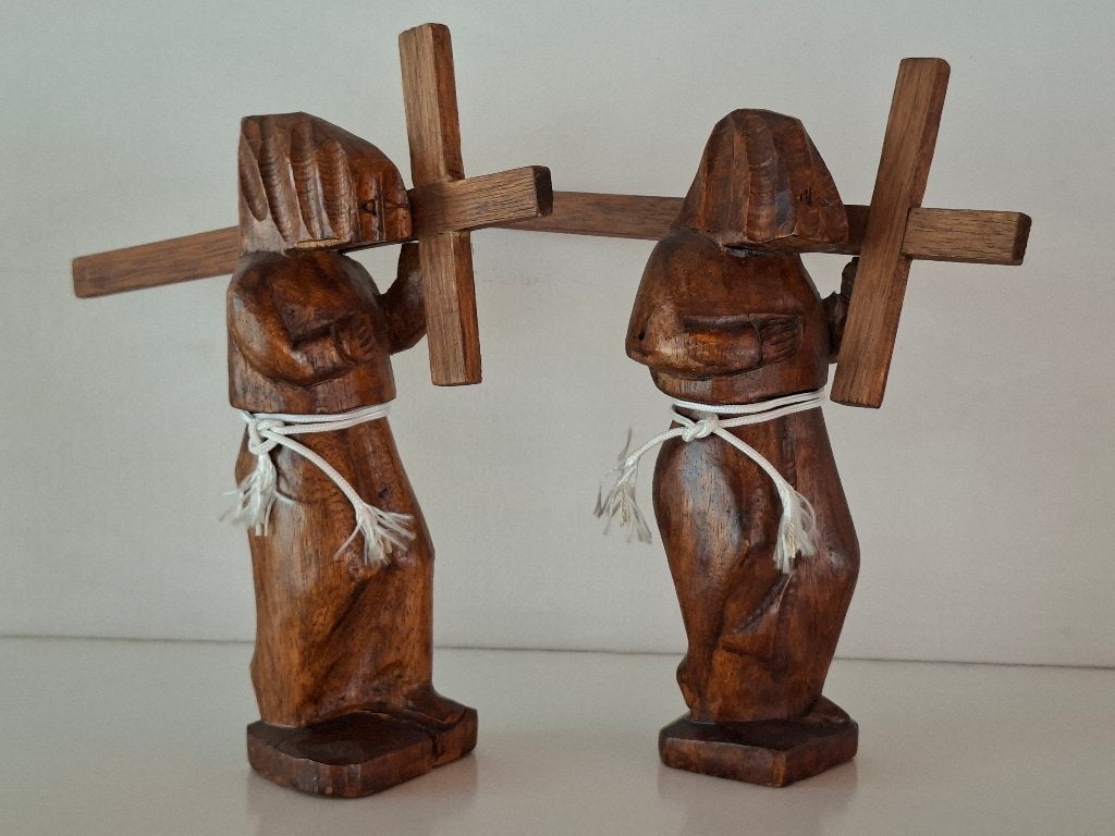 houten beeldjes van boetelingen, Ophalen, Zo goed als nieuw, Religie