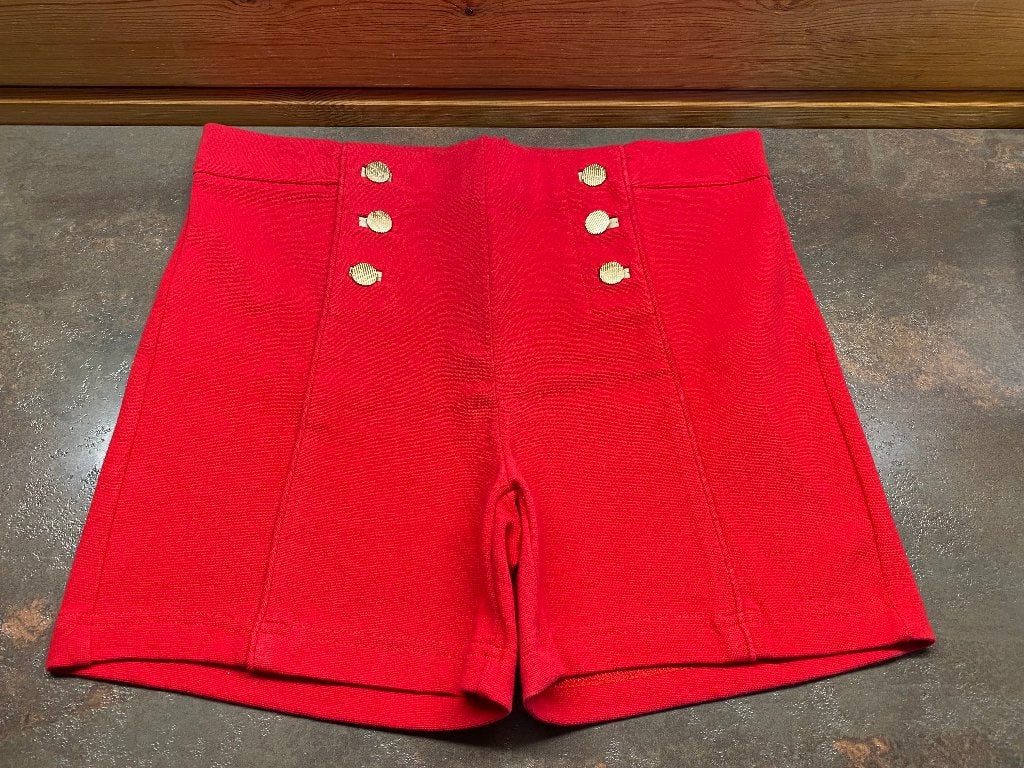 Dames short rood, Kort, Zo goed als nieuw, Rood, Ophalen
