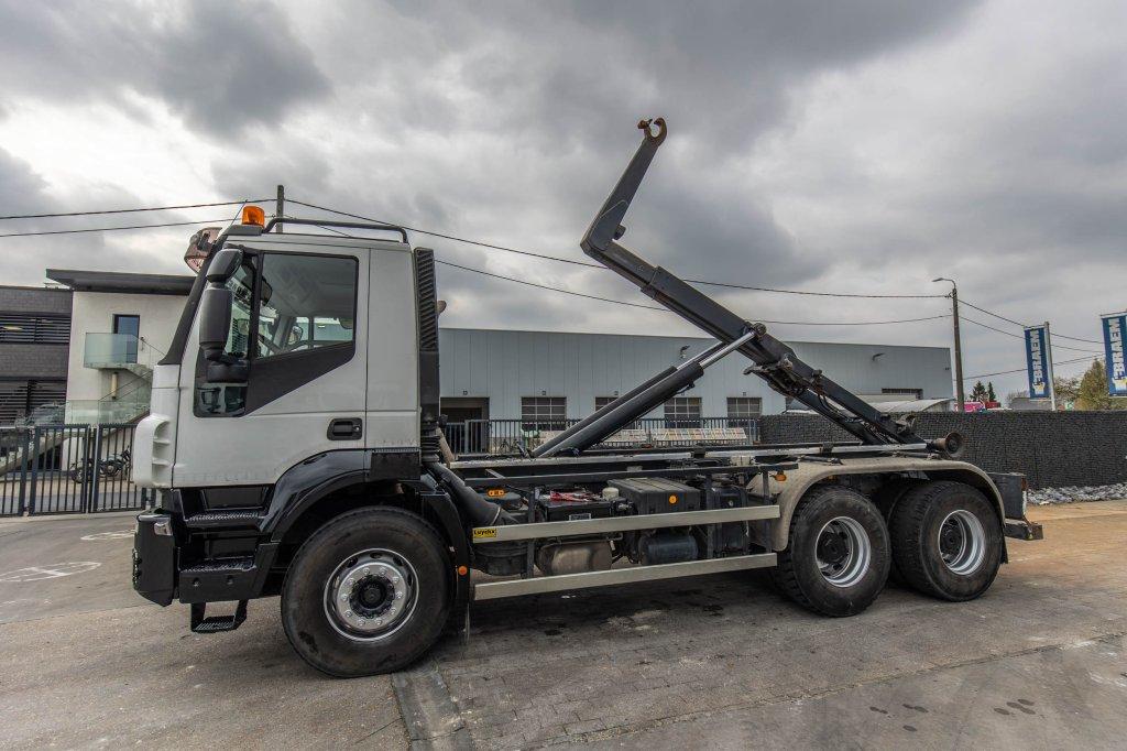 Iveco TRAKKER 410 - 121 499 KM, Autos, Camions, Entreprise, Achat, Air conditionné, Vitres électriques, Iveco, Diesel, Euro 5