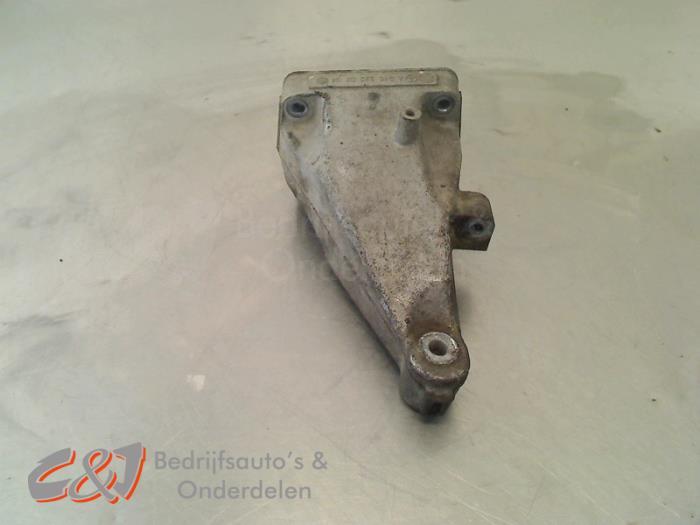 Support moteur d'un Mercedes Vito, 3 mois de garantie, Utilisé, -, -