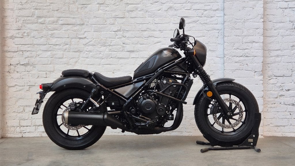 Honda CMX 500 Rebel 2021 A2 Crashbars @motomobilia, Motoren, Motoren | Honda, 2 cilinders, Occasion, Chopper, Bedrijf
