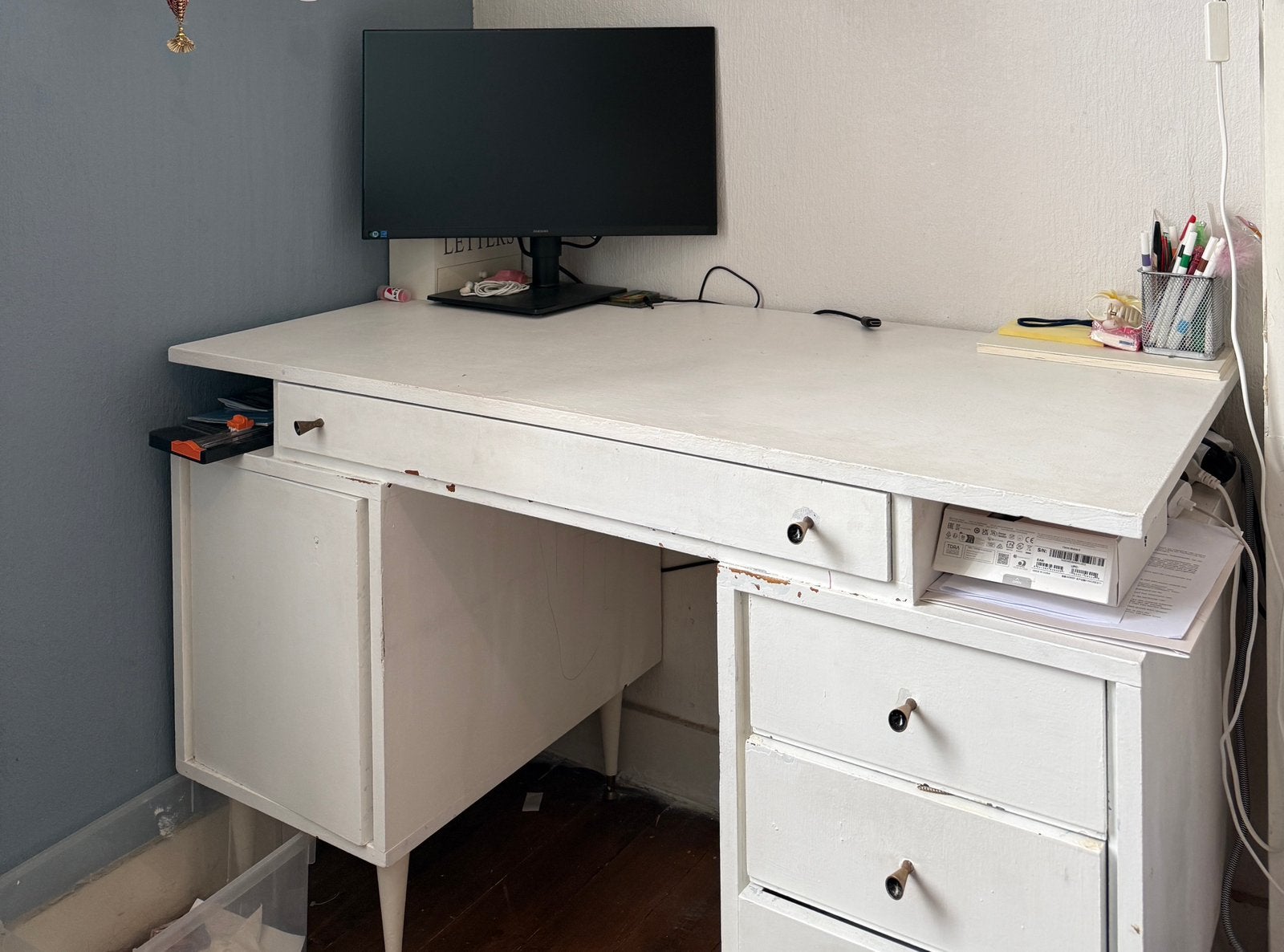 Witte vintage bureau met veel opbergruimte, Autres marques, Bureau d'écolier, Vintage, Enlèvement