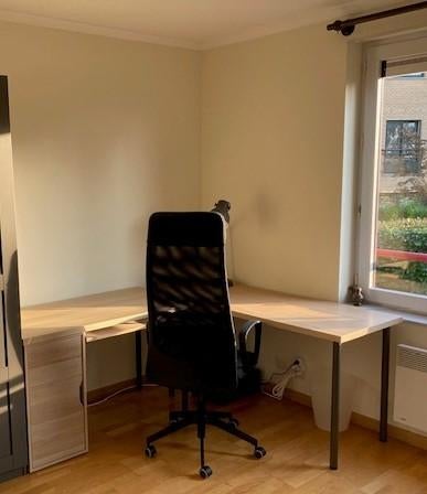 Bureau Ikea teinté motif Chène 140 x 60 / 120 x 60, Comme neuf, Enlèvement, IKEA, 140 cm