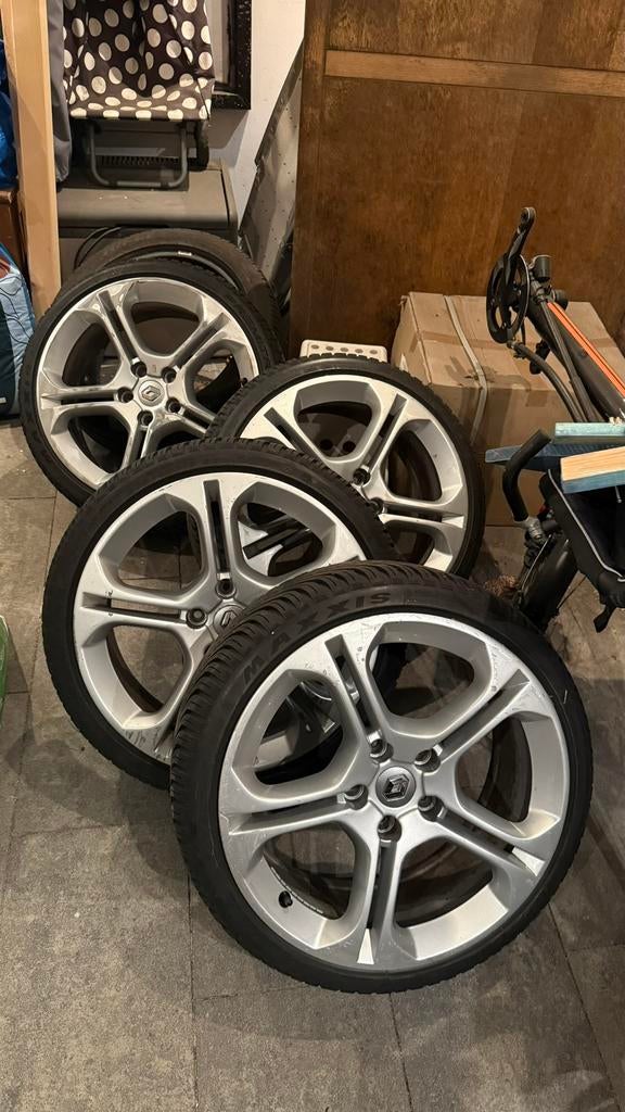 Renault Velgen met banden all season, Auto-onderdelen, Banden en Velgen, Ophalen of Verzenden, Band(en)