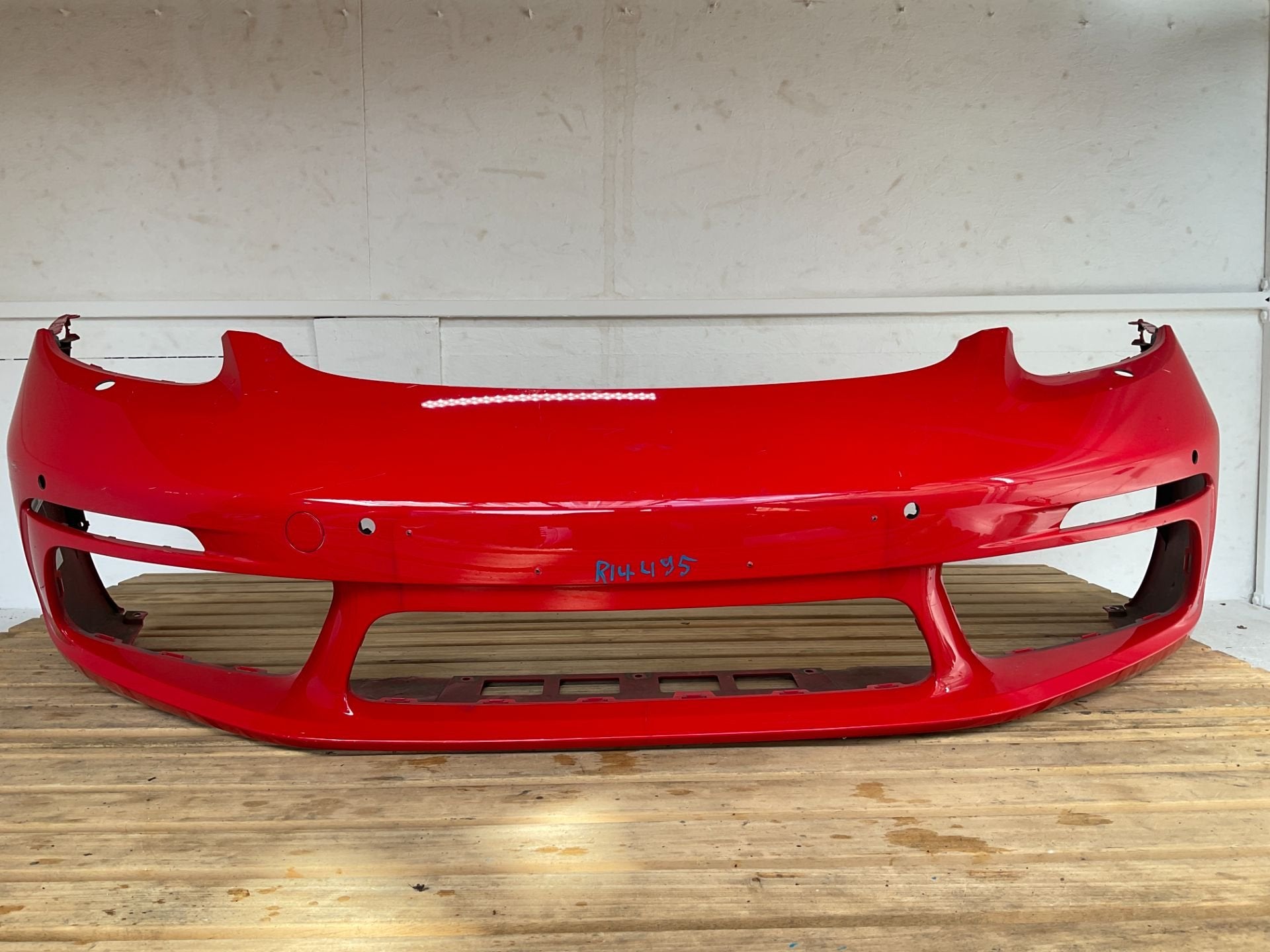 Bumper Porsche Boxster 982 Cayman 718 982807221 Voorbumper R, Auto-onderdelen, Gebruikt, Voor, Porscheplatz 1
70435  Stuttgart, DE