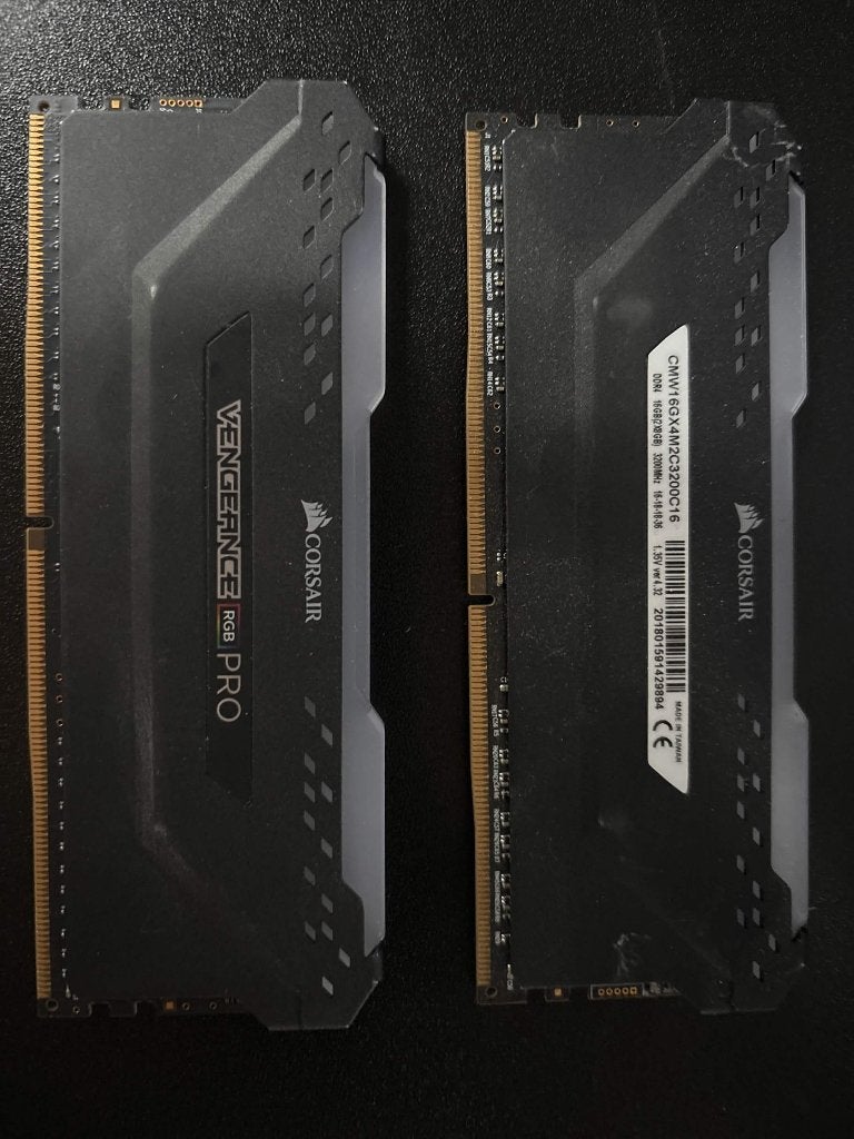 Corsair Vengeance RGB Pro 16 Go DDR4 3200 MT/s, Computers en Software, RAM geheugen, Gebruikt, DDR4, Ophalen of Verzenden, Desktop