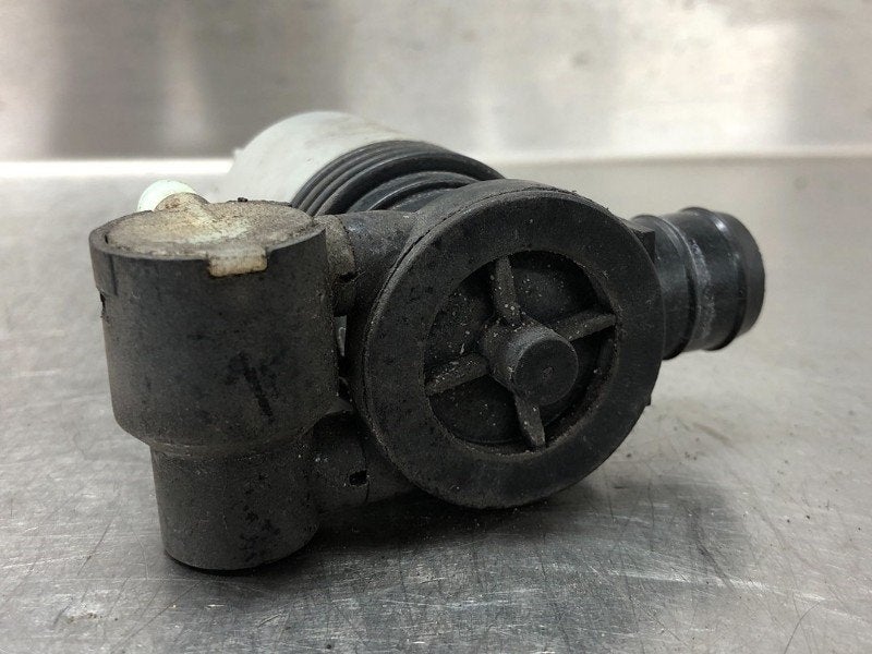 LAVE-GLACE POMPE AVANT Toyota Auris (E18) (|1020974|), Utilisé, Toyota