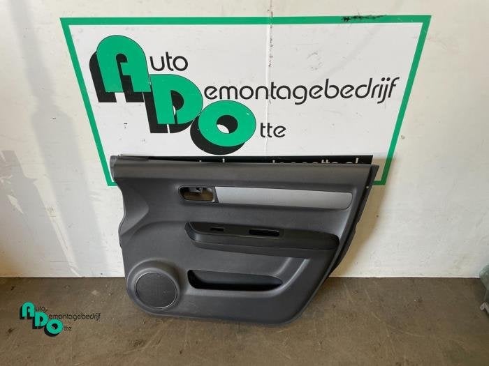 Revêtement portière 4portes avant droite d'un Suzuki Swift, -, 3 mois de garantie, Utilisé, -