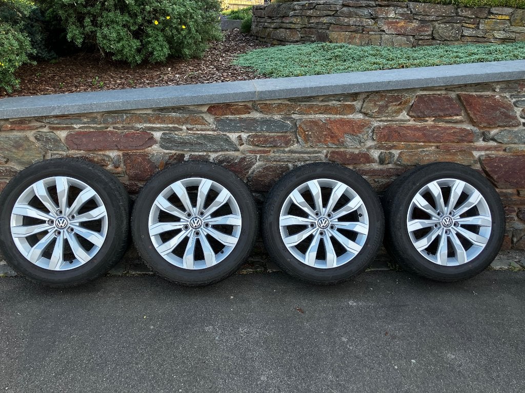 4 original VW  T-Roc  jantes en alu avec pneus d‘été, Pneus et Jantes, 215 mm, Pneus été, 17 pouces