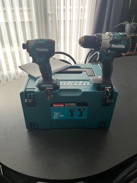 MAKITA set DLX2528J (nieuw), Doe-het-zelf en Bouw, Ophalen, Nieuw