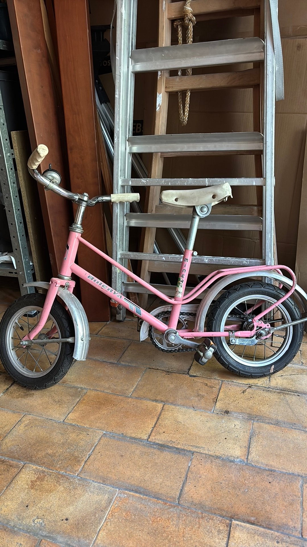 Kinderfiets, merk Minerva, Fietsen en Brommers, Ophalen, Zo goed als nieuw