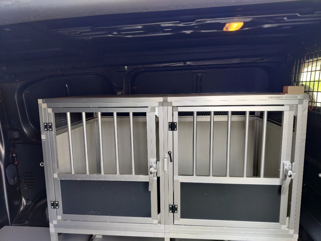tekoop auto honden bench, Ophalen, Gebruikt
