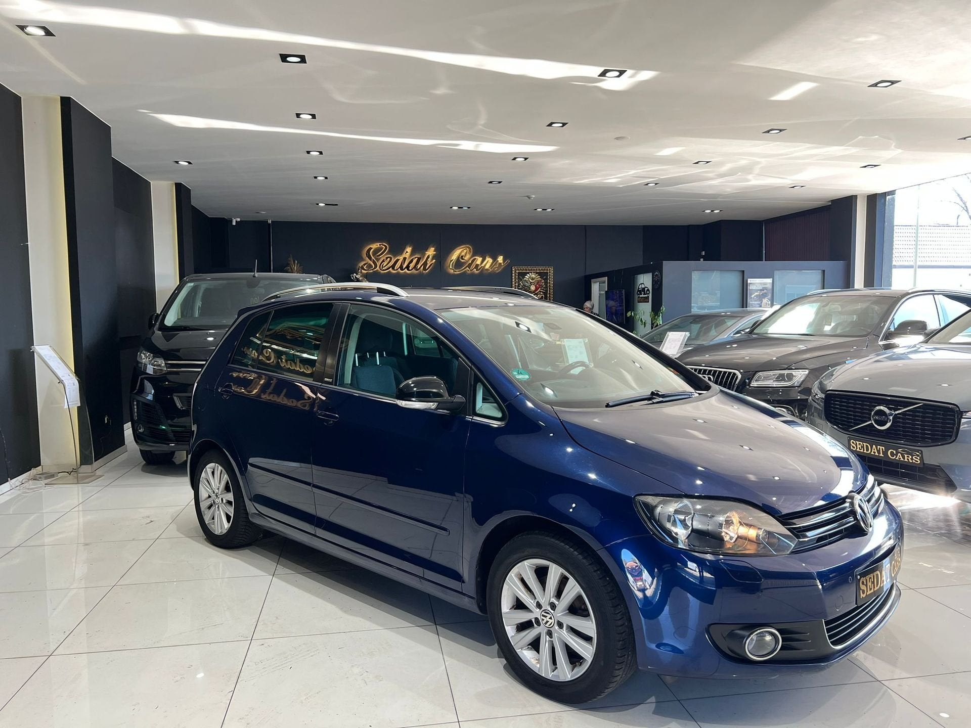 VOLKSWAGEN GOLF PLUS 1.2 BENZINE, Voorwielaandrijving, Euro 5, Gebruikt, Blauw