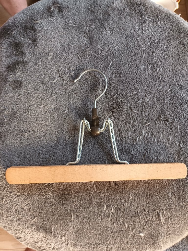 cintre 16 pièces/l, Enlèvement, Utilisé, Bois, Enfants et Adultes