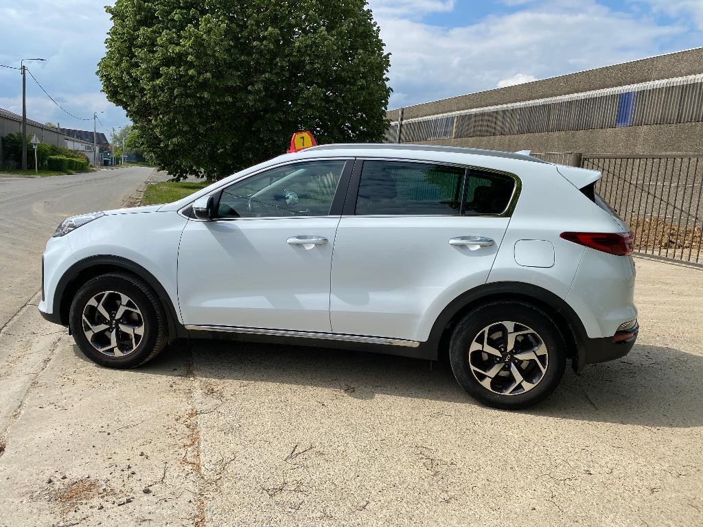 Kia Sportage 1.6i Edition Carplay, Autos, Euro 6, Entreprise, Boîte manuelle, Entretenue par le concessionnaire