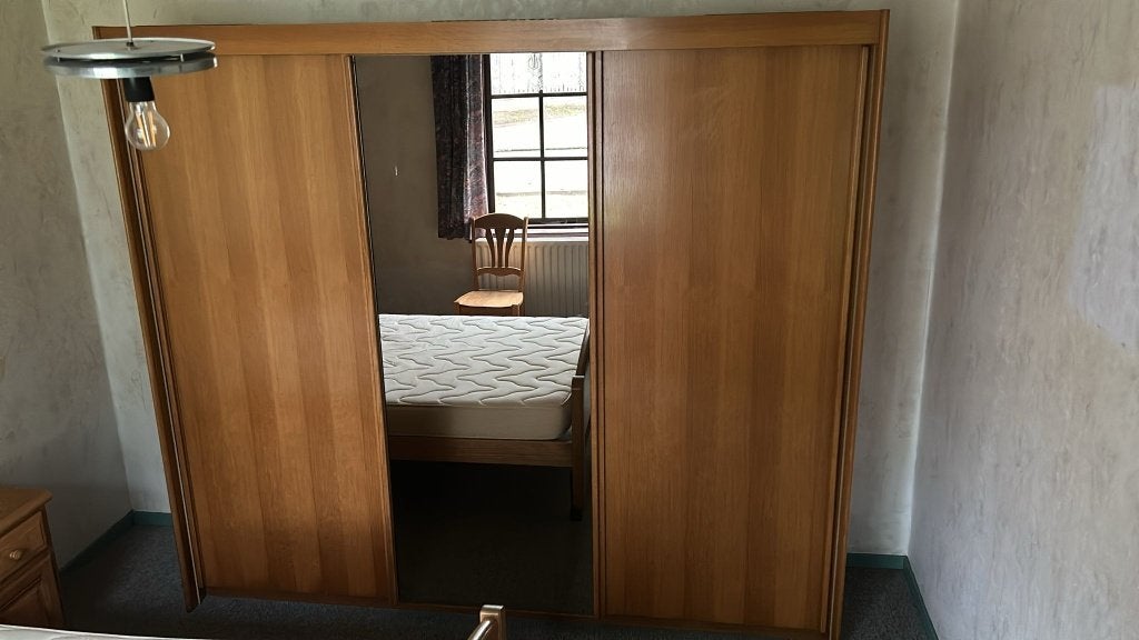 grote kledingkast met spiegel, Huis en Inrichting, Ophalen, Met deur(en), Gebruikt, 200 cm of meer