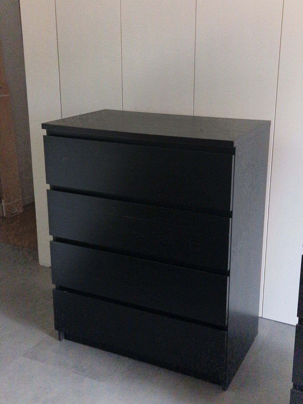 armoire ikea noire, Maison & Meubles, Armoires | Commodes, 3 ou 4 tiroirs, 100 à 150 cm, Enlèvement, Utilisé