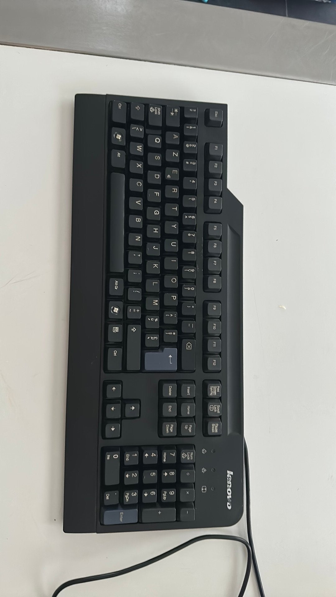 GRATIS: Azerty Lenovo Toetsenbord met usb kabel, Ophalen, Azerty, Zo goed als nieuw