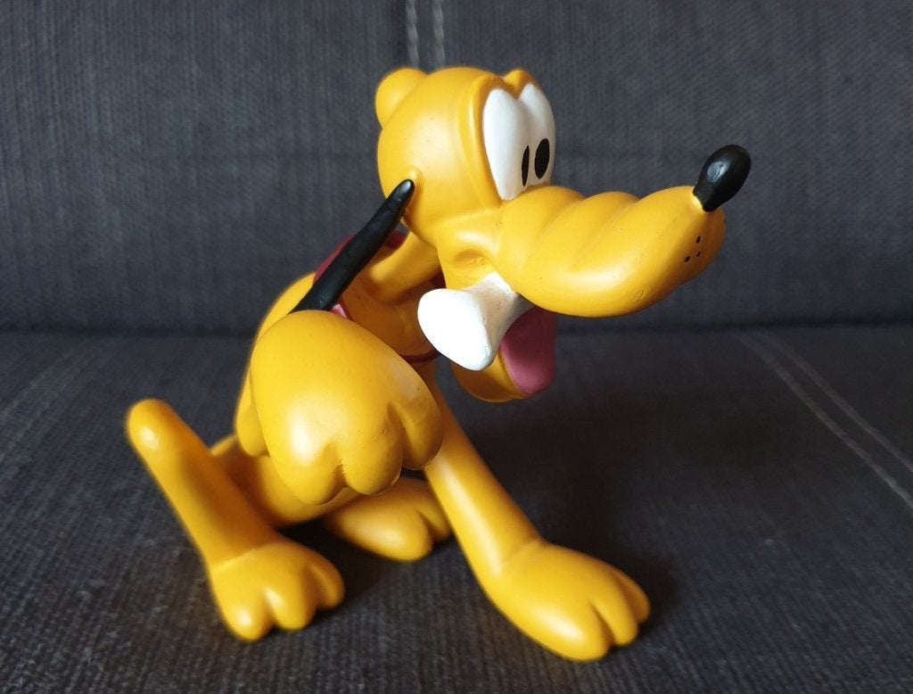 Walt Disney Pluto met been Demons & Merveilles Figurine V15M, Verzamelen, Ophalen of Verzenden, Goofy of Pluto, Gebruikt, Beeldje of Figuurtje