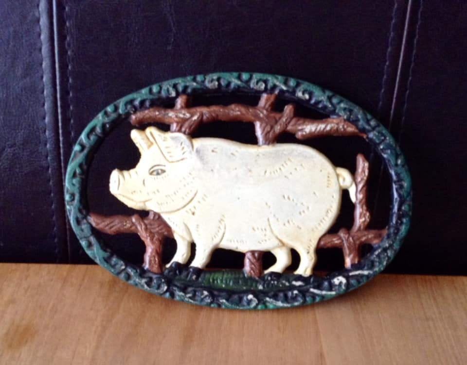 Dessous de plat vintage en fonte peint Cochon/Style Campagne, Noir, Enlèvement ou Envoi, Dessous de plat, Comme neuf