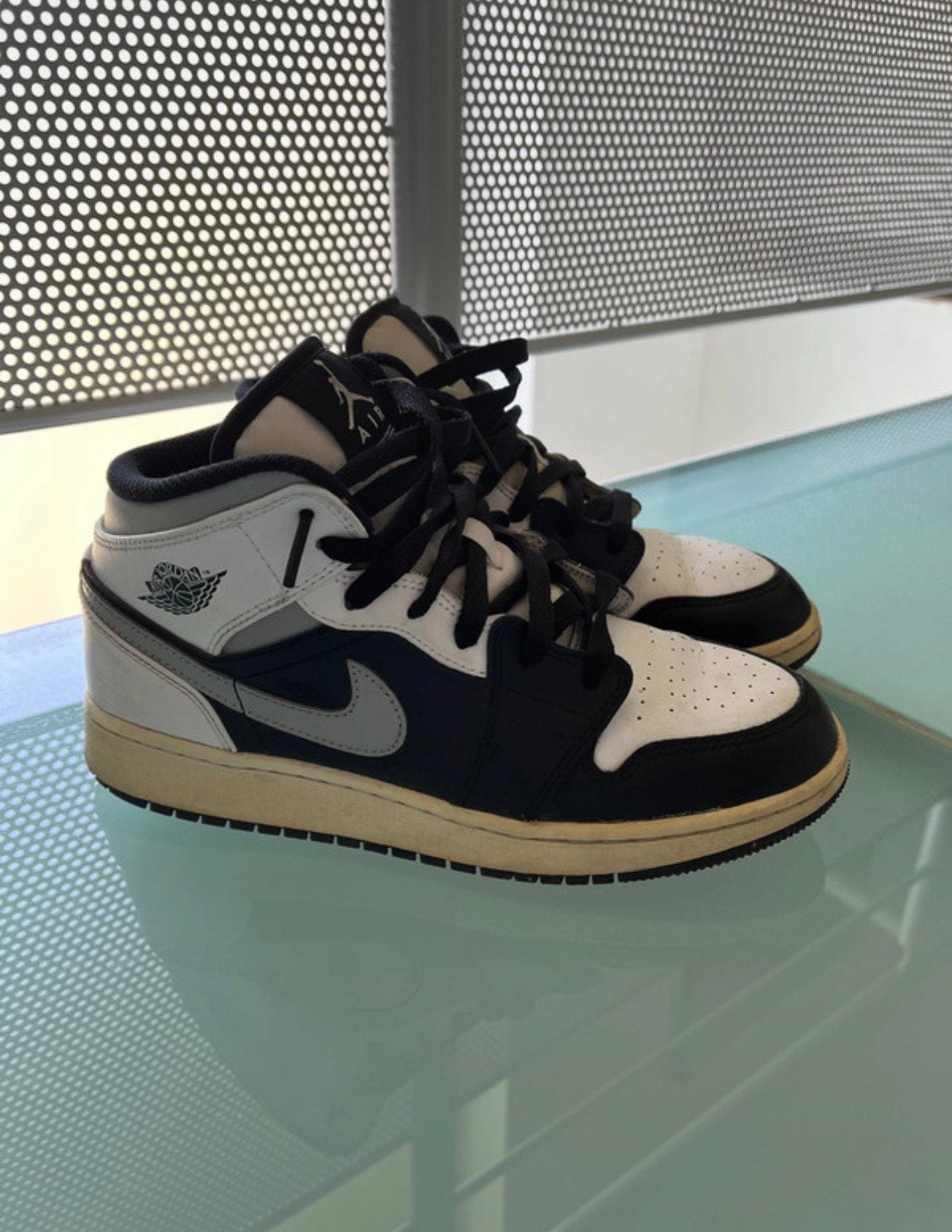 Air jordan mid 1 zwart/wit, Kleding | Dames, Schoenen, Wit, Ophalen of Verzenden, Sneakers, Gedragen
