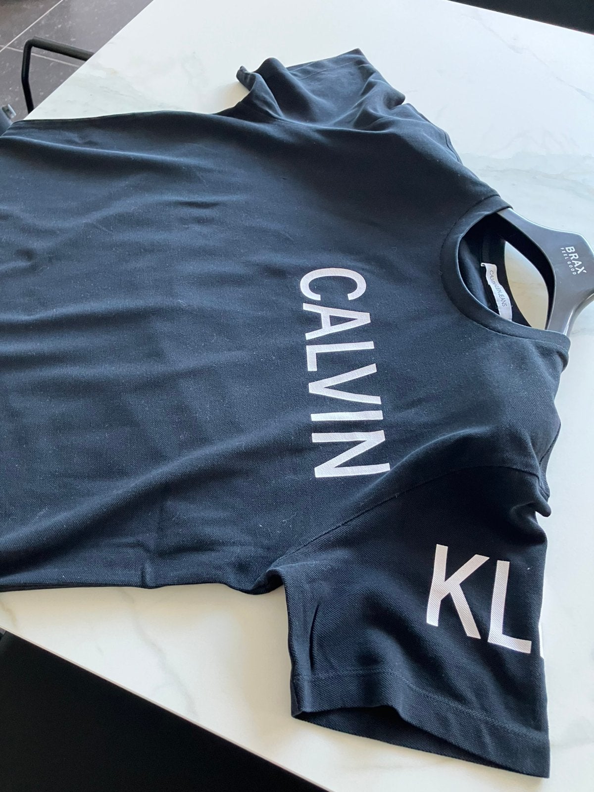 Zwarte T-Shirt Calvin Klein, Vêtements | Hommes, Enlèvement, Comme neuf