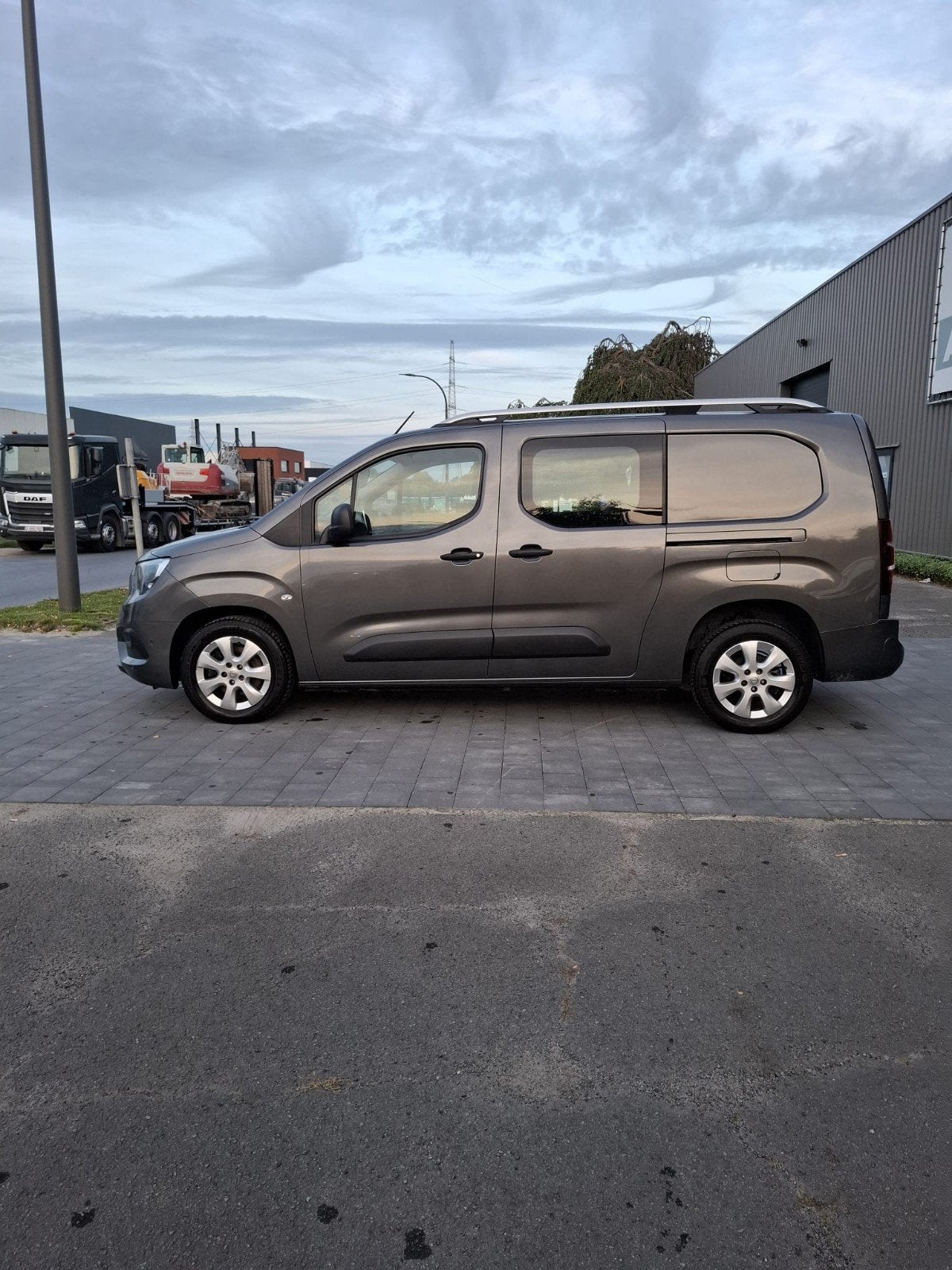 Opel Combo 2021 – 1.5 Diesel – 31.000 km –, Auto's, Opel, Stof, Bruin, 6 deurs, Te koop