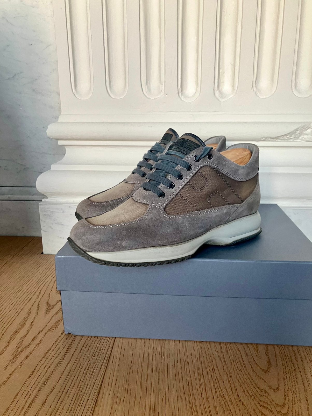 Hogan, Overige kleuren, Ophalen of Verzenden, Zo goed als nieuw, Sneakers