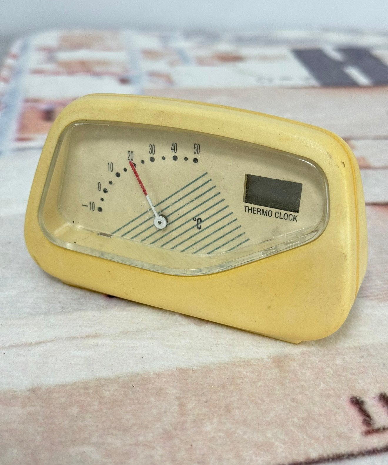 Retro vintage Thermometer thermo-clock klok geel 11x7cm, Ophalen of Verzenden, Huis en Inrichting