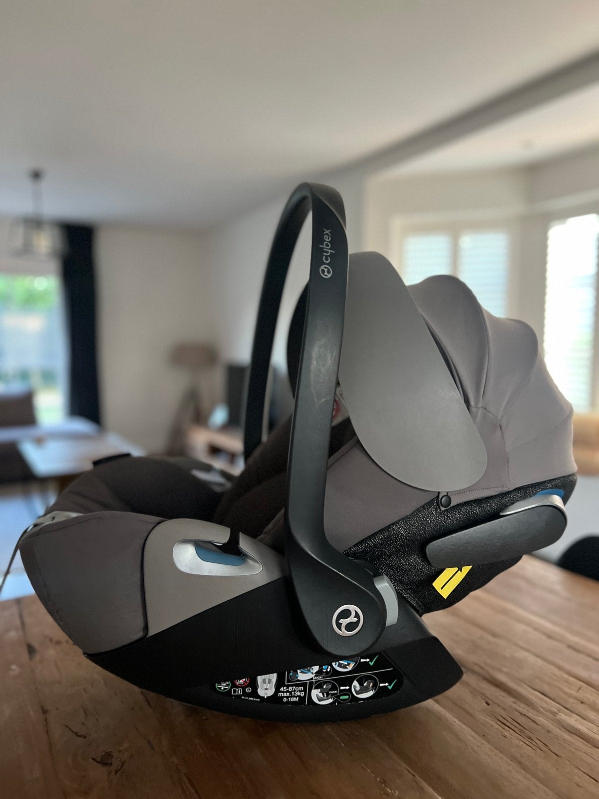 Cybex CLOUD Z i-size Soho grey, Zo goed als nieuw, 0 t/m 13 kg, Ophalen, Overige merken
