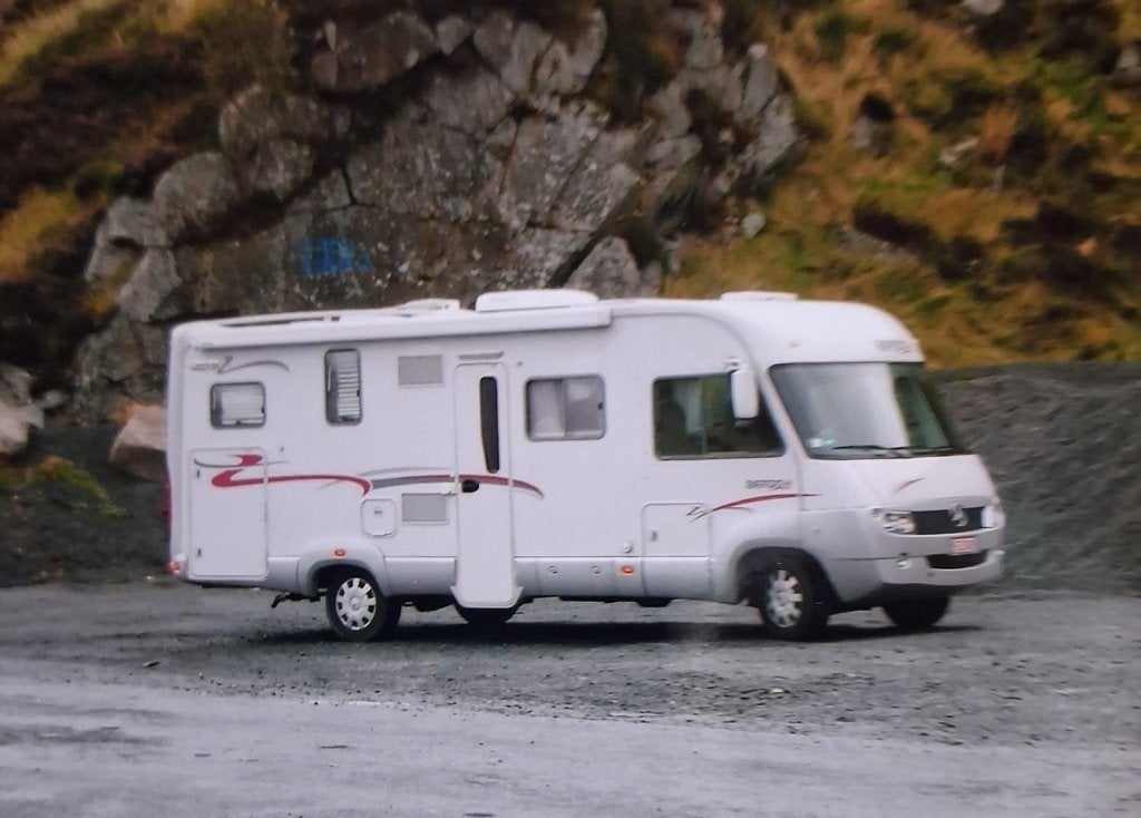 Mobilhome Rapido 906 (Mercedes) - 92.209 KM, Jusqu'à 4, Intégral, Diesel, Il y a 7 à 12 mois